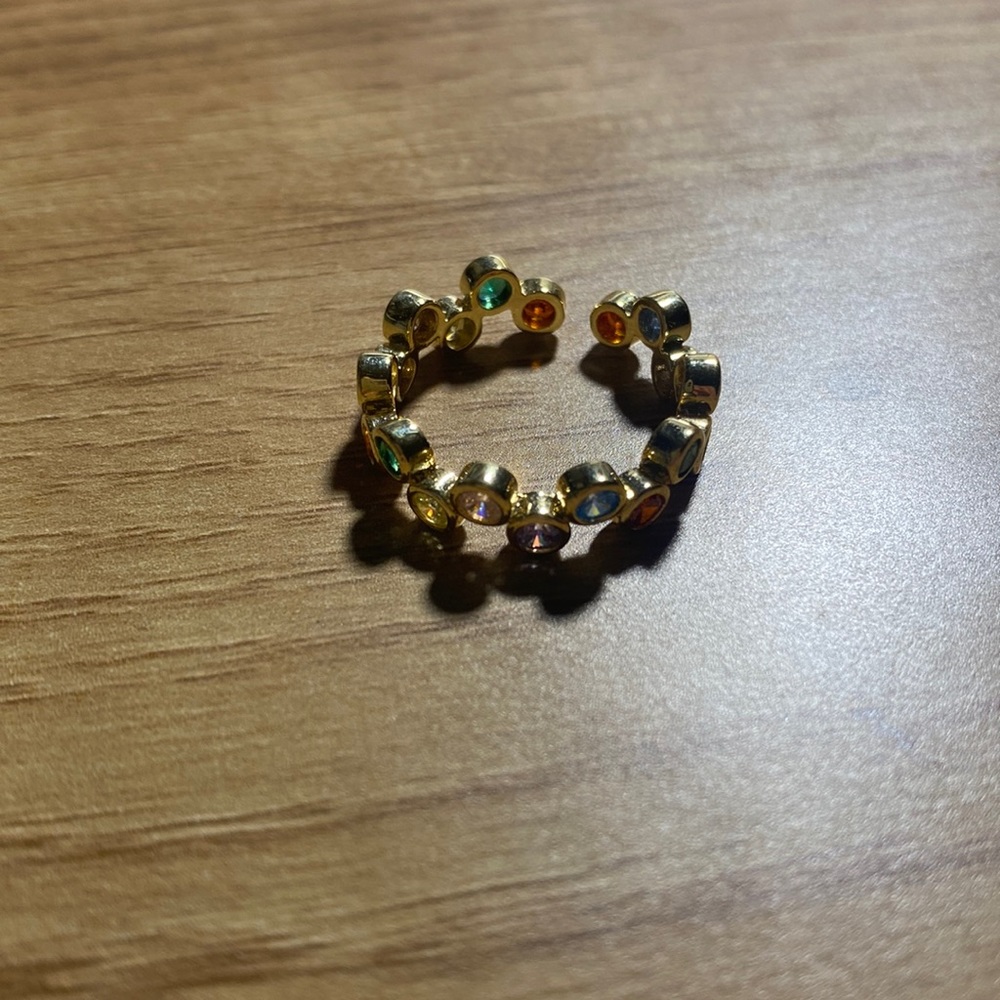 Colourful ring